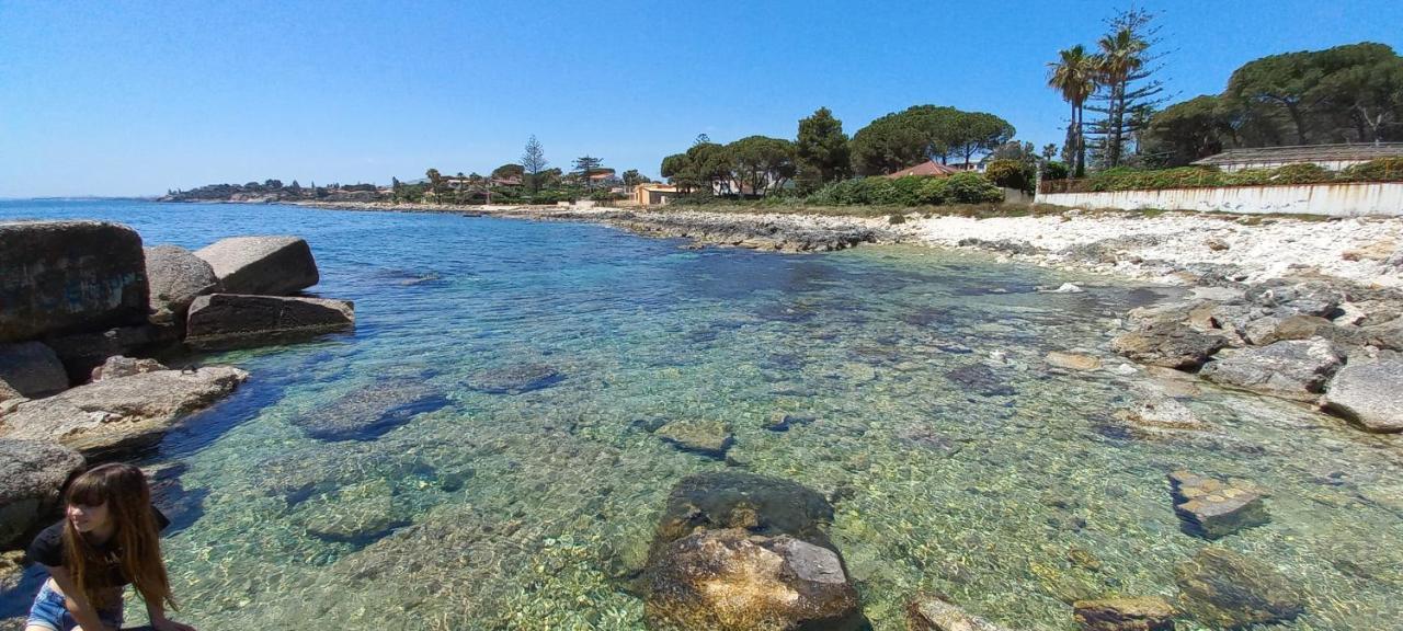 Willa A Due Passi Dal Mare Con Piscina Fontane Bianche Zewnętrze zdjęcie