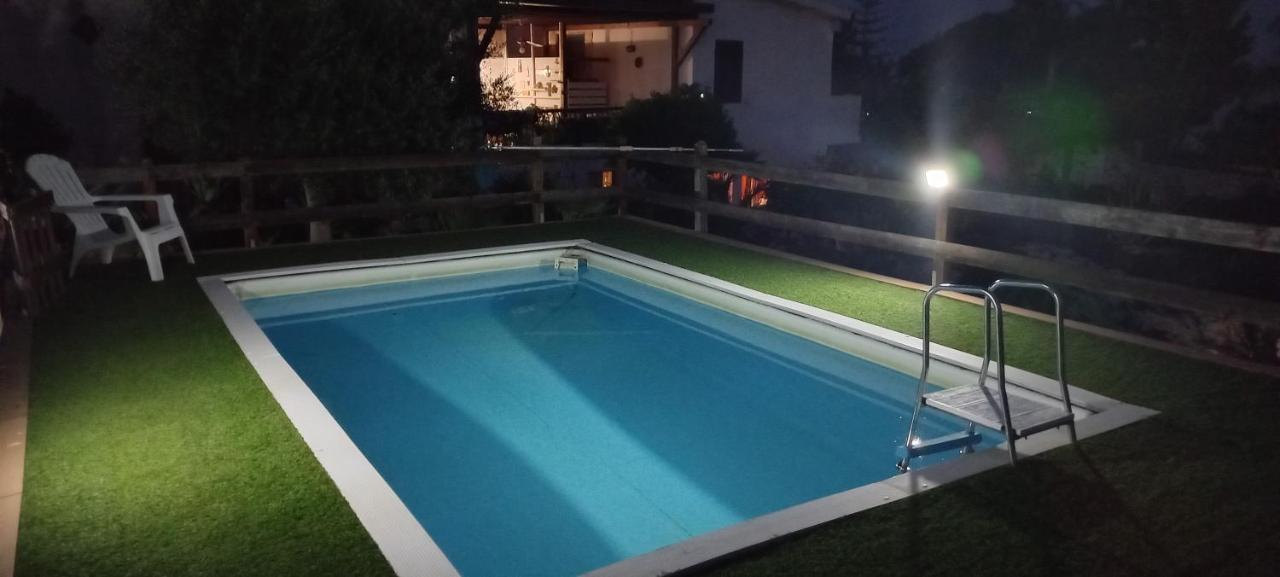 Willa A Due Passi Dal Mare Con Piscina Fontane Bianche Zewnętrze zdjęcie
